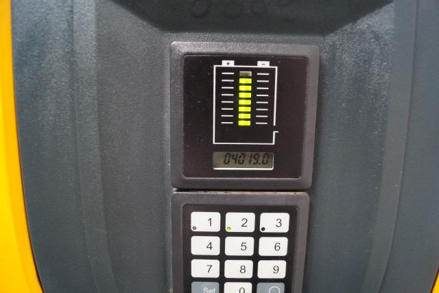 Stacker Jungheinrich  EJC214