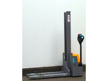 Stacker  Jungheinrich EJC M10