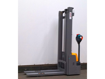 Stacker  Jungheinrich EJC M10