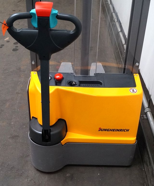 Stacker Jungheinrich EJC M10