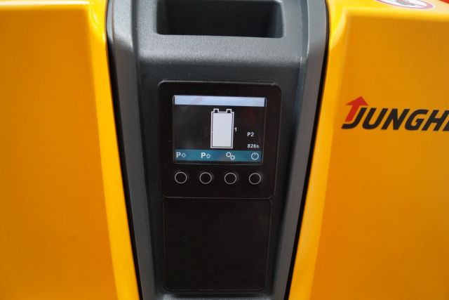 Stacker Jungheinrich EJD118