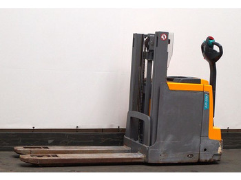 Stacker  Jungheinrich EJD220