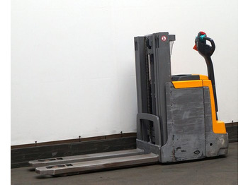 Stacker  Jungheinrich EJD220