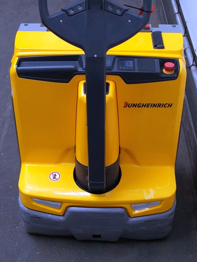 Stacker Jungheinrich EJE C20