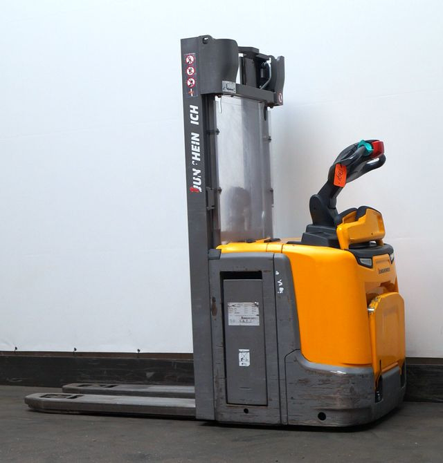 Stacker Jungheinrich ERC212z