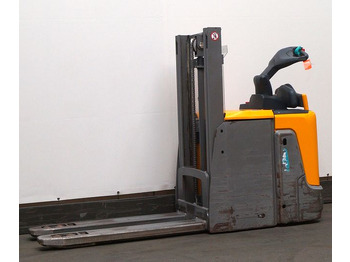 Stacker  Jungheinrich ERD220