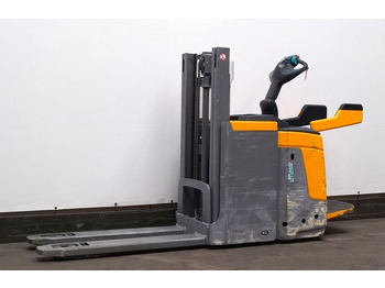 Stacker  Jungheinrich ERD220