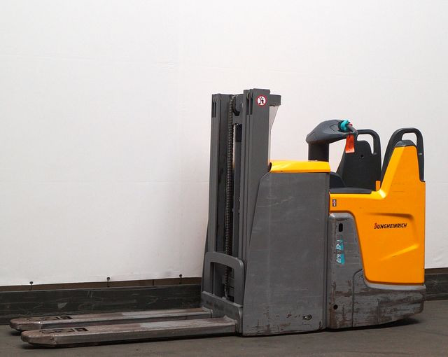 Stacker Jungheinrich ERD220