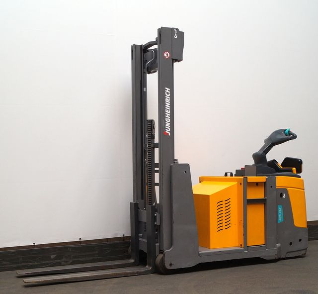 Stacker Jungheinrich ERG212