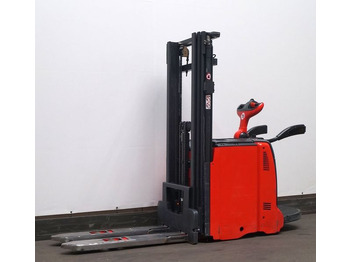 Stacker  Linde L12AP