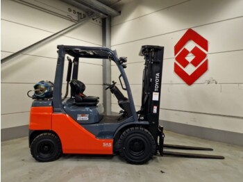 Diesel forklift TOYOTA FGF 25