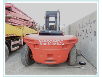 Diesel forklift TOYOTA FD200: picture 1
