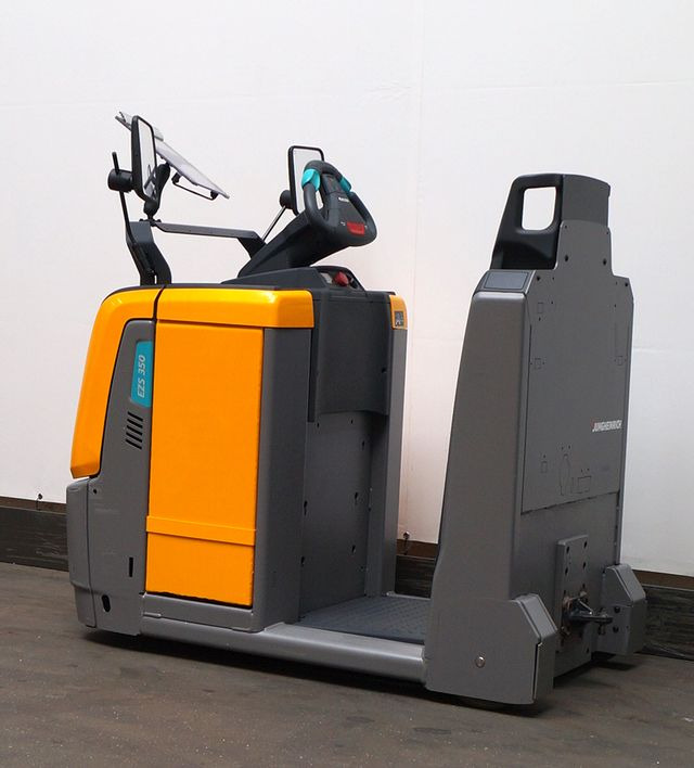 Tow tractor Jungheinrich EZS350