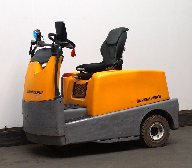 Tow tractor Jungheinrich EZS570