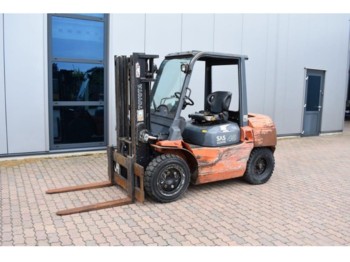 Diesel forklift Toyota 42-7FD35: picture 1