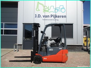 Electric forklift Toyota 8FBET20 2t electro triplex + sideshift 7718 uur!: picture 1