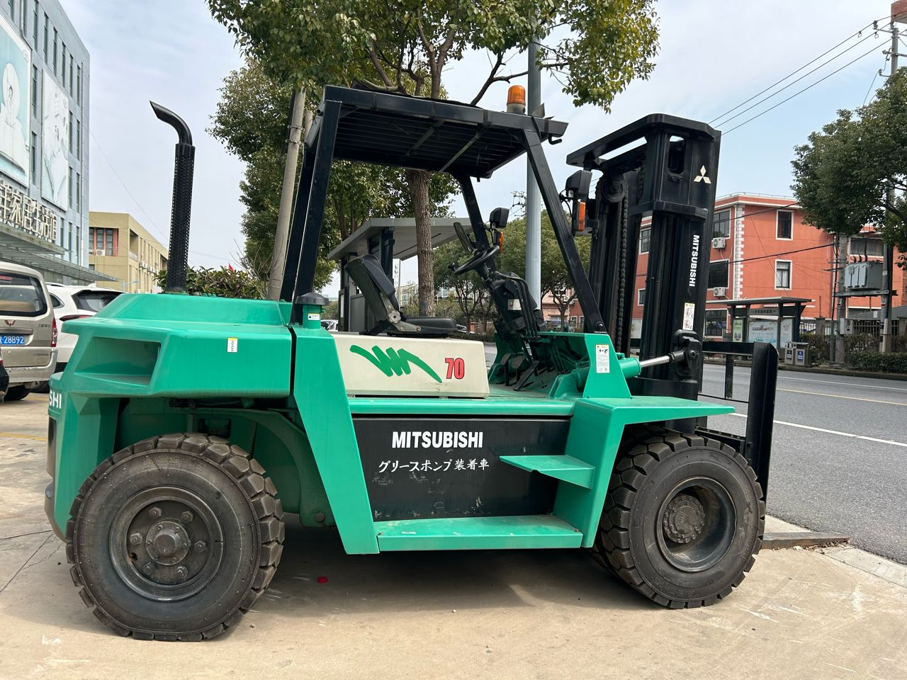 Diesel forklift Used mitsubishi 7ton forklift good quality equipment for sale: picture 3