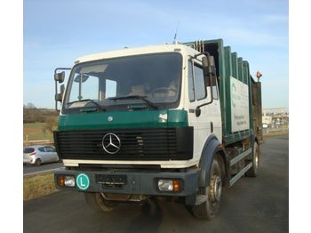 Refuse truck for transportation of garbage Mercedes-Benz 1824 Müllwagen: picture 1