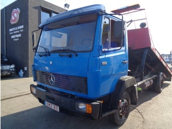 Tow truck Mercedes-Benz 814: picture 1