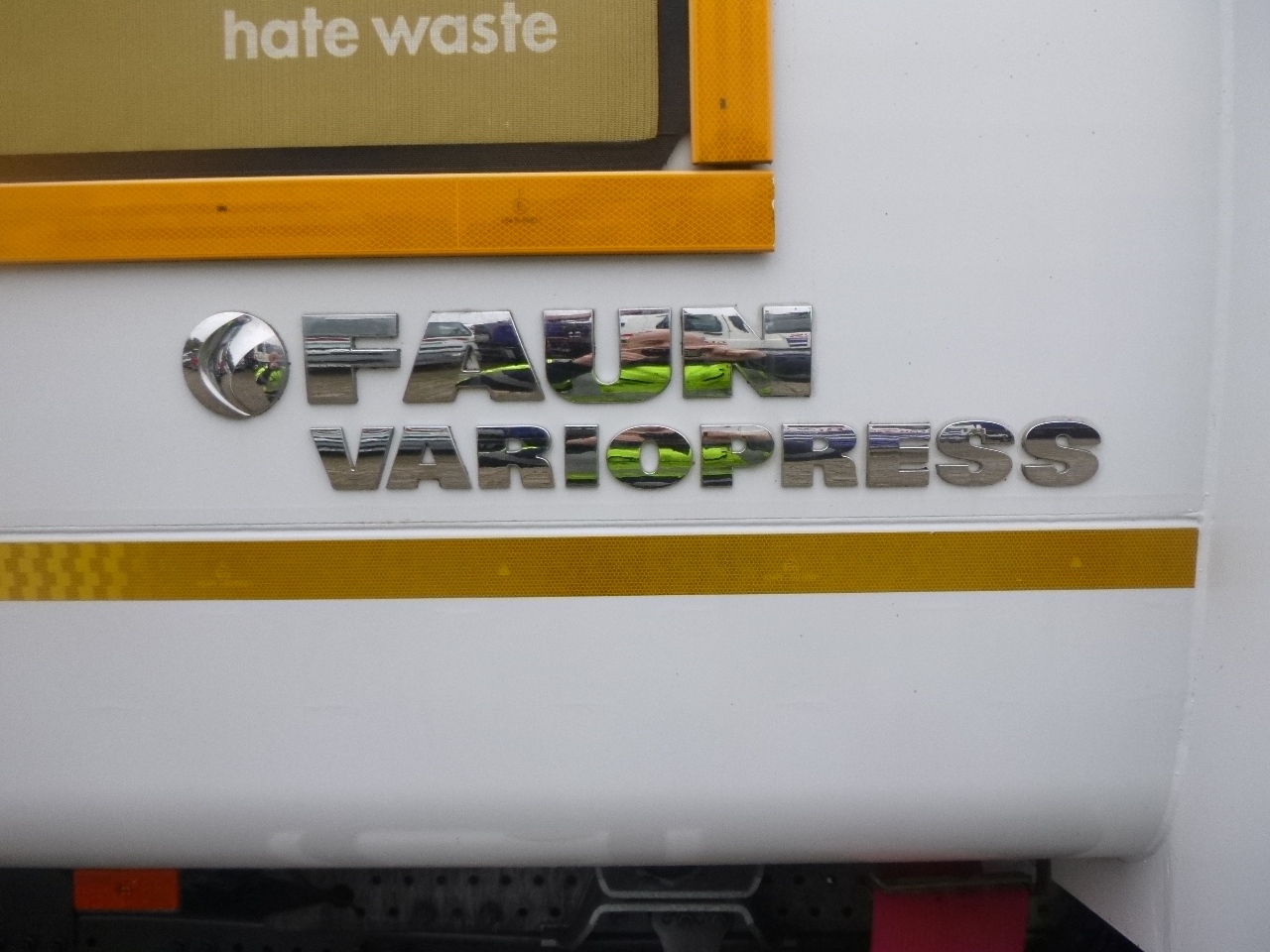 Refuse truck Mercedes Econic 2629 6x2 RHD Faun Variopress refuse truck: picture 13