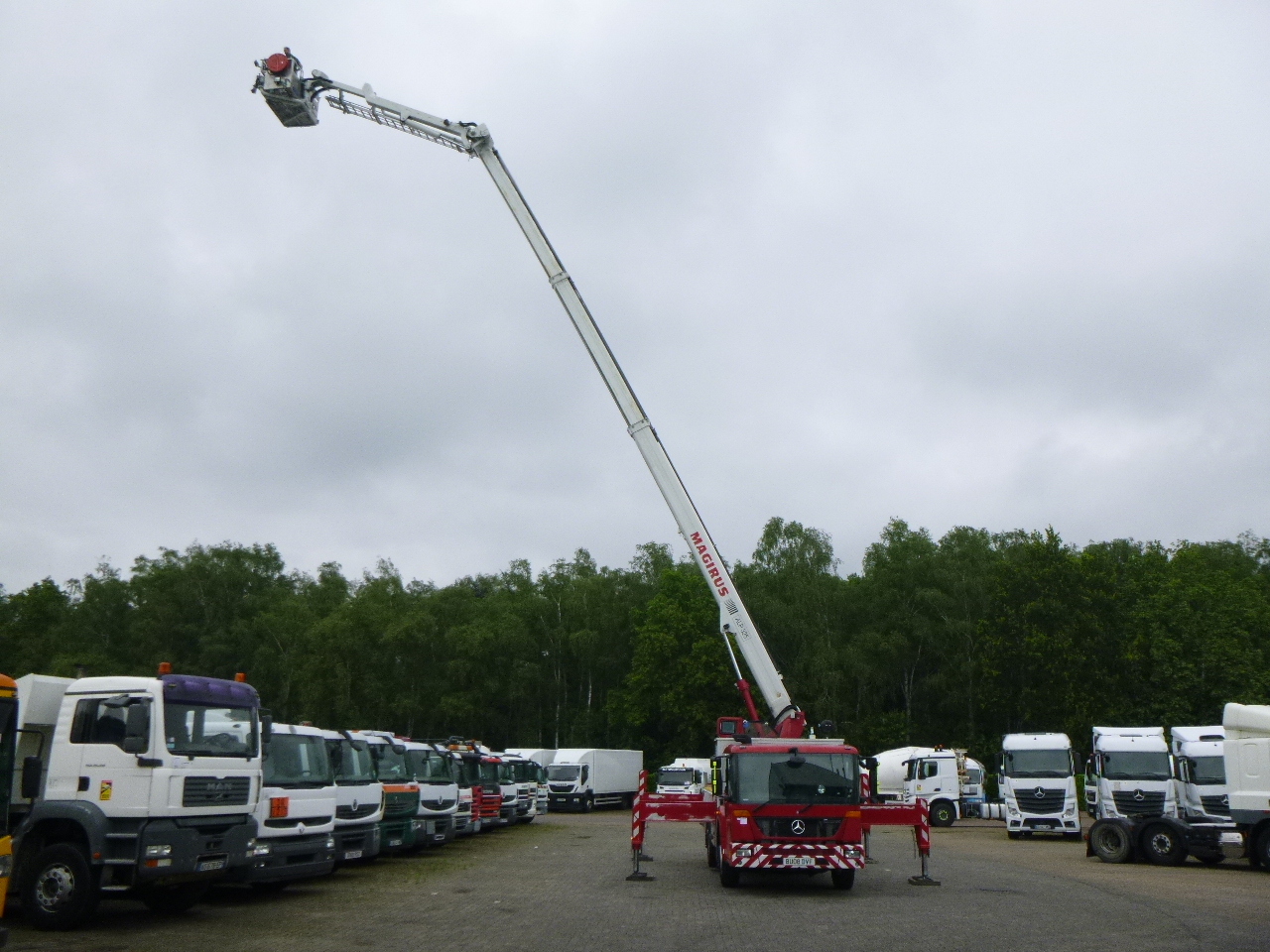 Fire engine Mercedes Econic 6x2 RHD Magirus ALP325 fire truck: picture 11