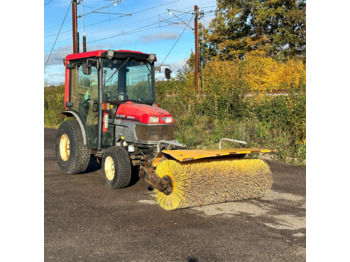 Yanmar EF235 - Municipal tractor