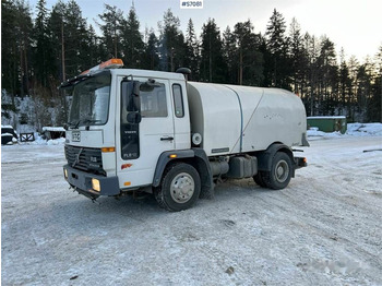 Road sweeper VOLVO FL