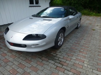  Chevrolet Camaro V8 - Car