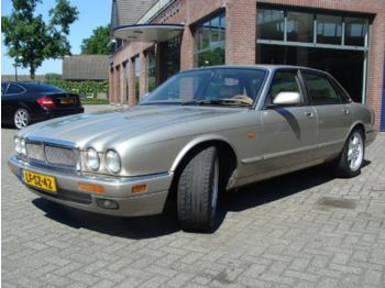 Jaguar XJ6 3.2 - Car