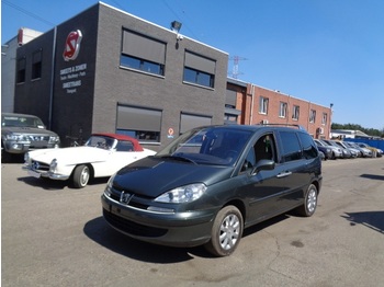 Car Peugeot 807