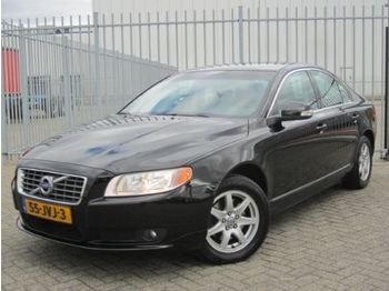 Volvo S80 - Car