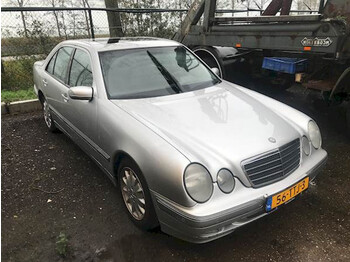 Car MERCEDES-BENZ