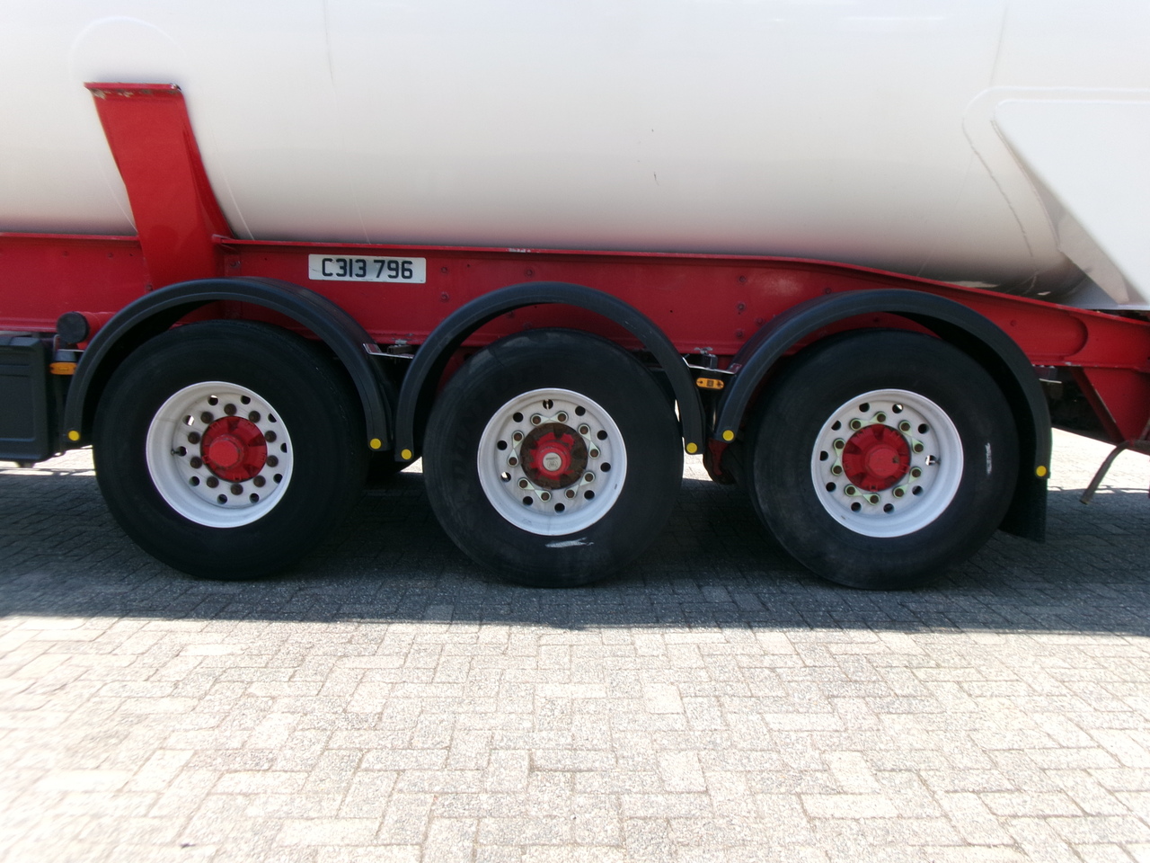 Tanker semi-trailer for transportation of flour Feldbinder Powder tank alu 60 m3 (tipping): picture 5