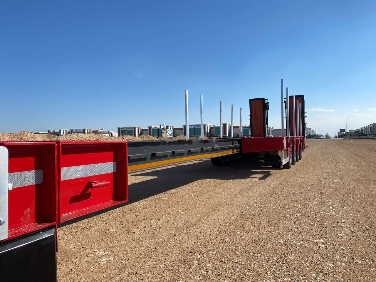 New Low loader semi-trailer GVN Trailer IN STOCK! 4 AXLE EXTENDED LOWBED: picture 6