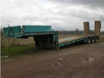 Low loader semi-trailer for transportation of heavy machinery Goldhofer STPA-TH 3-32/80: picture 1
