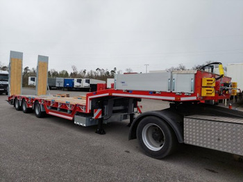Low loader semi-trailer HUMBAUR