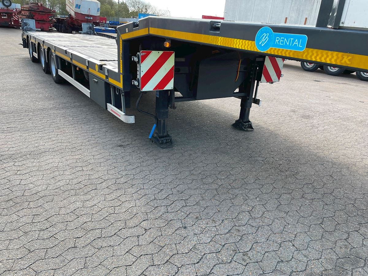 Low loader semi-trailer Kässbohrer LB3E: picture 3