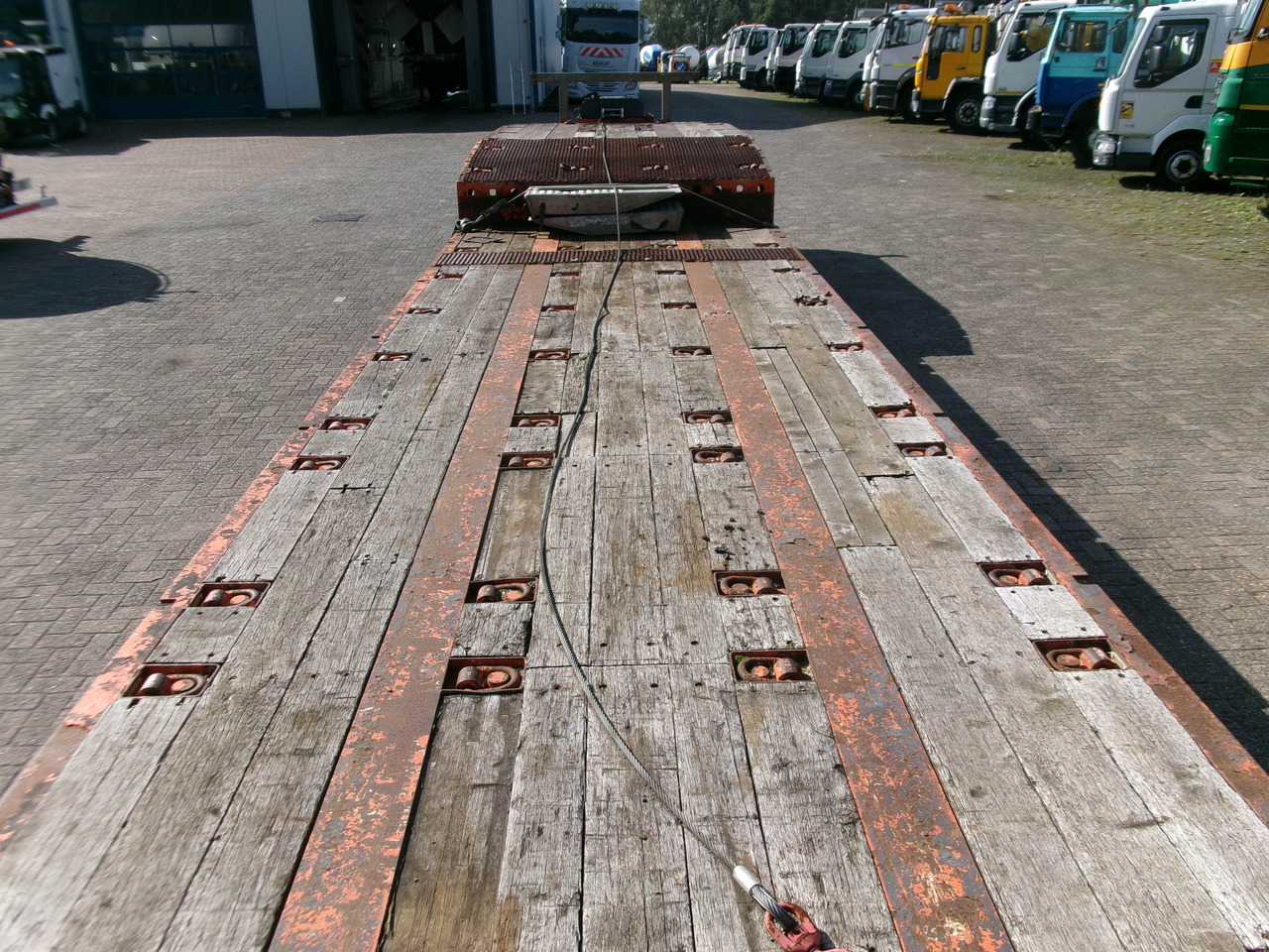 Low loader semi-trailer King 3-axle semi-lowbed trailer 44T + ramps: picture 14