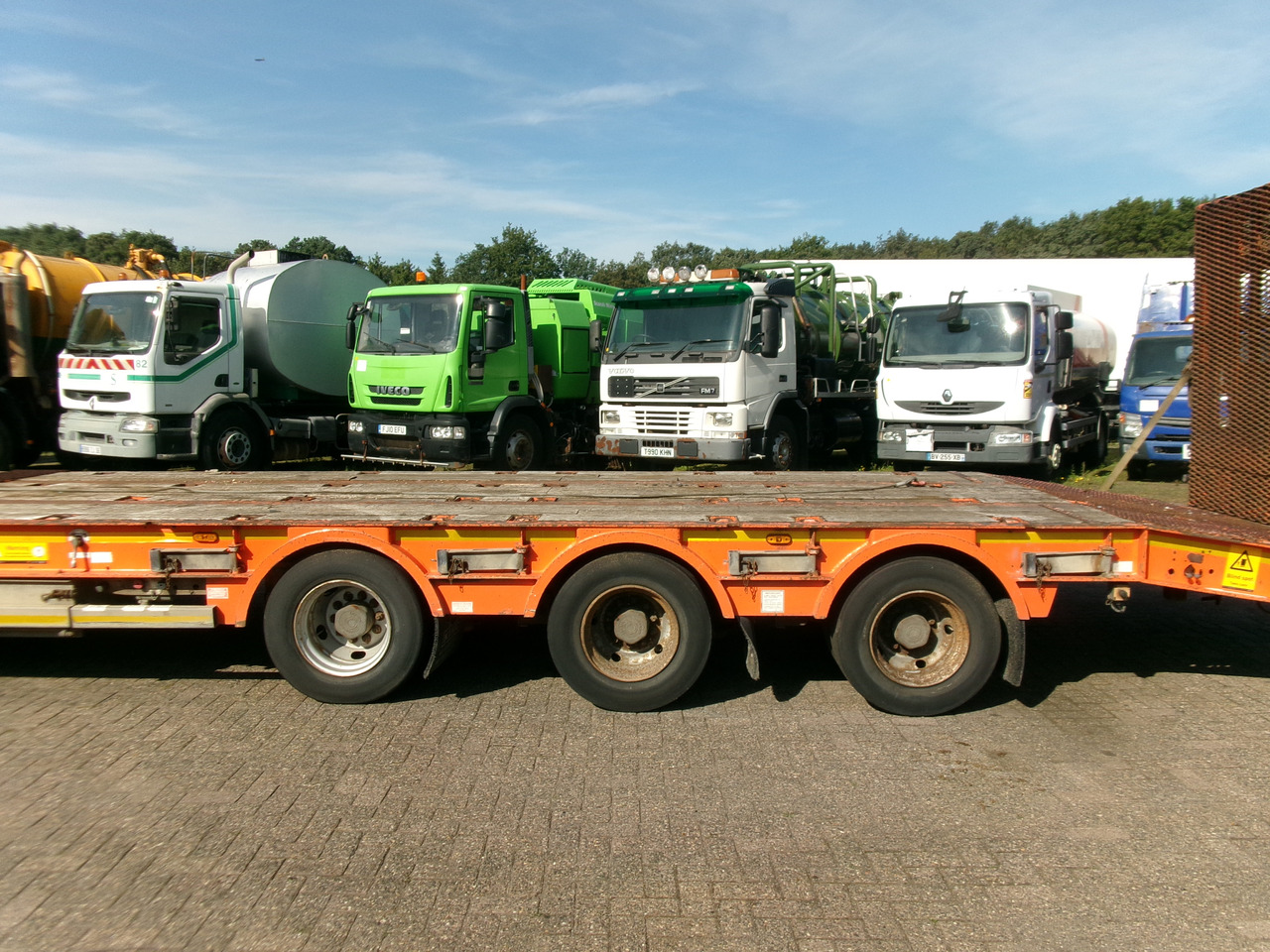 Low loader semi-trailer King 3-axle semi-lowbed trailer 44T + ramps: picture 5