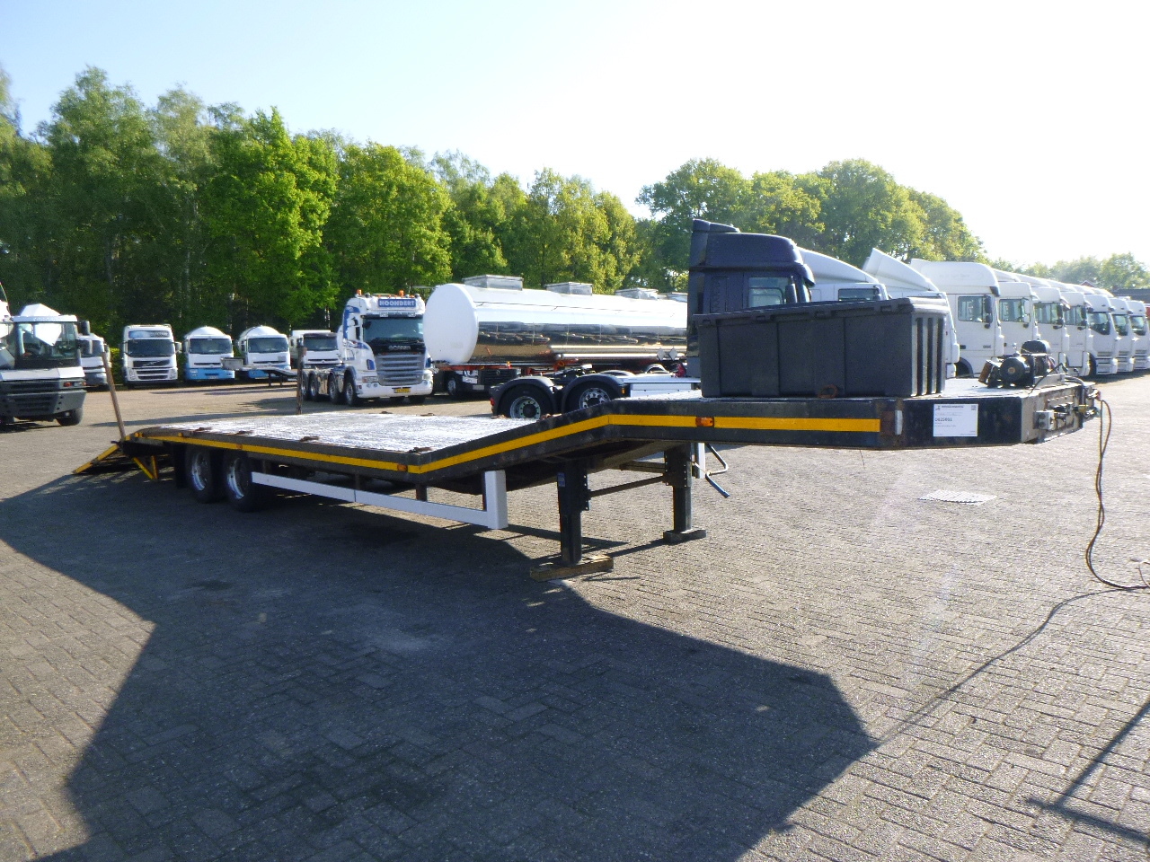 Low loader semi-trailer Redwood Ant Artic 500 semi-lowbed trailer 10 m + winch + ramp (light commercial): picture 2
