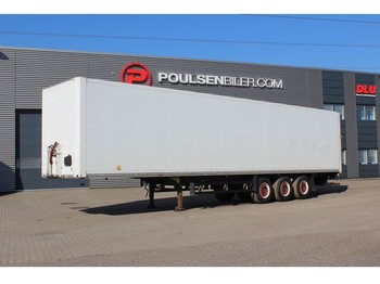 Closed box semi-trailer Schmitz Cargobull Box with 2.500kg lift: picture 1