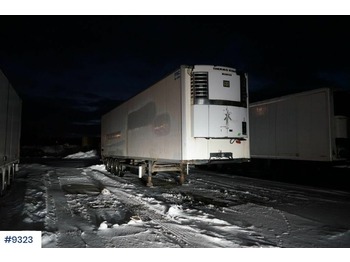 Refrigerated semi-trailer Schweriner Thermo trailer: picture 1