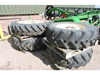 Tire for Agricultural machinery 380/90 x 46 and 380/85 x 28 Rowcrops: picture 1