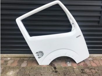 Door NISSAN