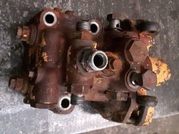 Hydraulic valve for Bulldozer FIAT AD14: picture 2