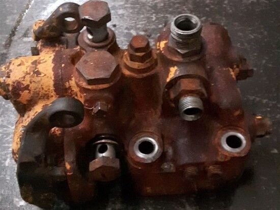 Hydraulic valve for Bulldozer FIAT AD14: picture 6
