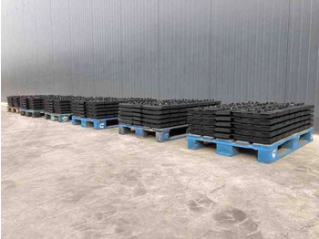 Demag NEW RUBBER ASHPALT PADS - Frame/ Chassis