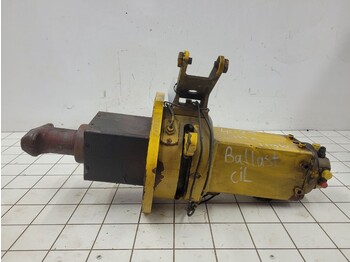 Hydraulic cylinder for Crane Grove Counterweight cylinder: picture 1