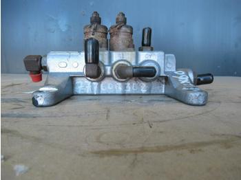 Hydraulic valve for Construction machinery Hitachi 9218271: picture 1