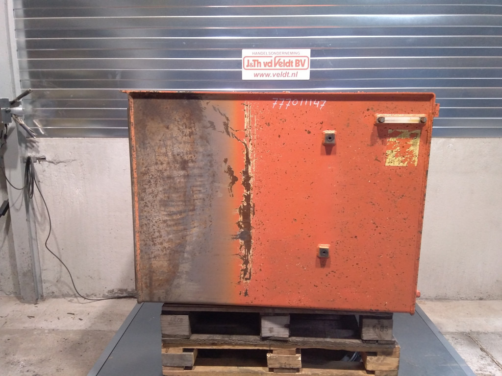 Fuel tank for Construction machinery Hitachi ZX670LCH-3 -: picture 3